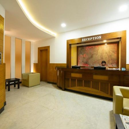Comfy Luxury Hotel バンガロール エクステリア 写真