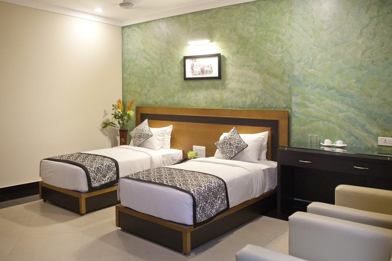 Comfy Luxury Hotel バンガロール エクステリア 写真