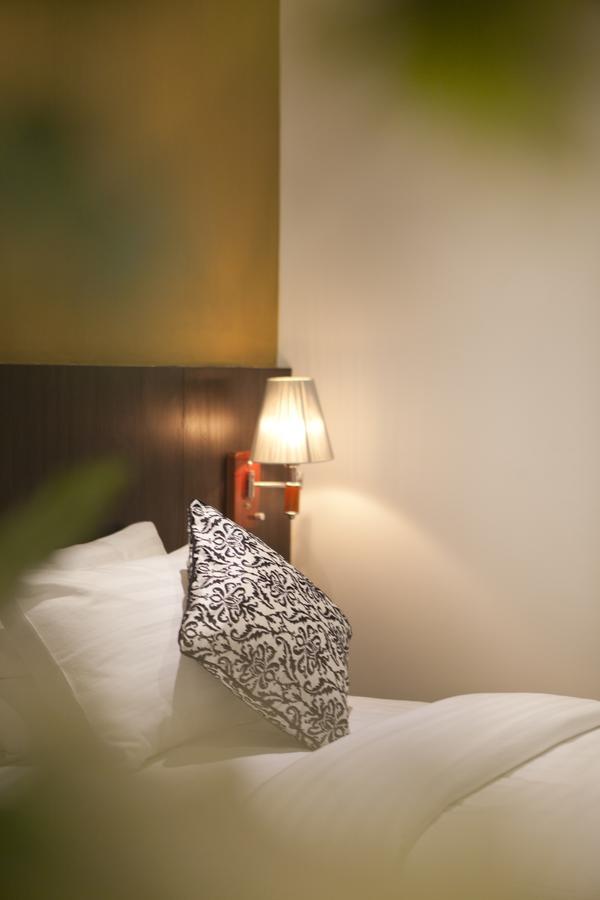 Comfy Luxury Hotel バンガロール エクステリア 写真