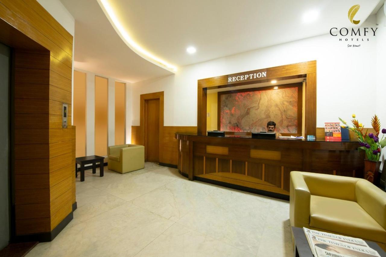 Comfy Luxury Hotel バンガロール エクステリア 写真